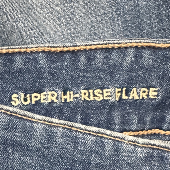 American Eagle Super Hi-Rise Flare Jeans Blue Women's Patch Pockets size 16 Boho - Picture 2 of 7